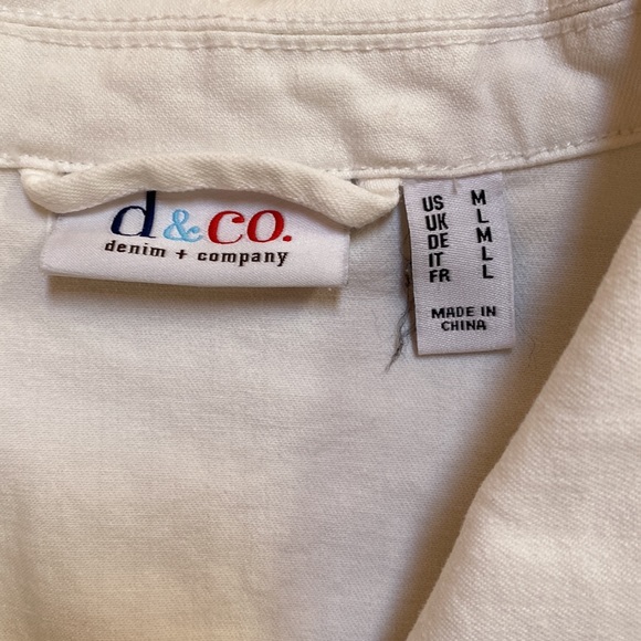 D&co white denim jacket with rhinestone buttons - Picture 3 of 5